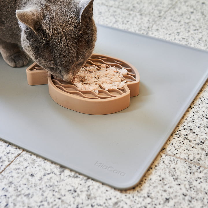 Tova Cat bowl mat from MiaCara