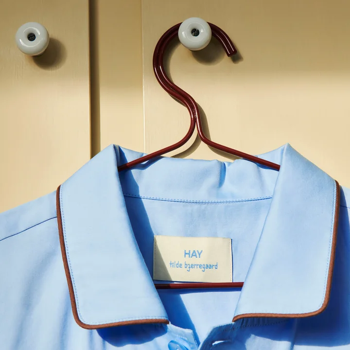 Color coat hanger, maroon red by HAY