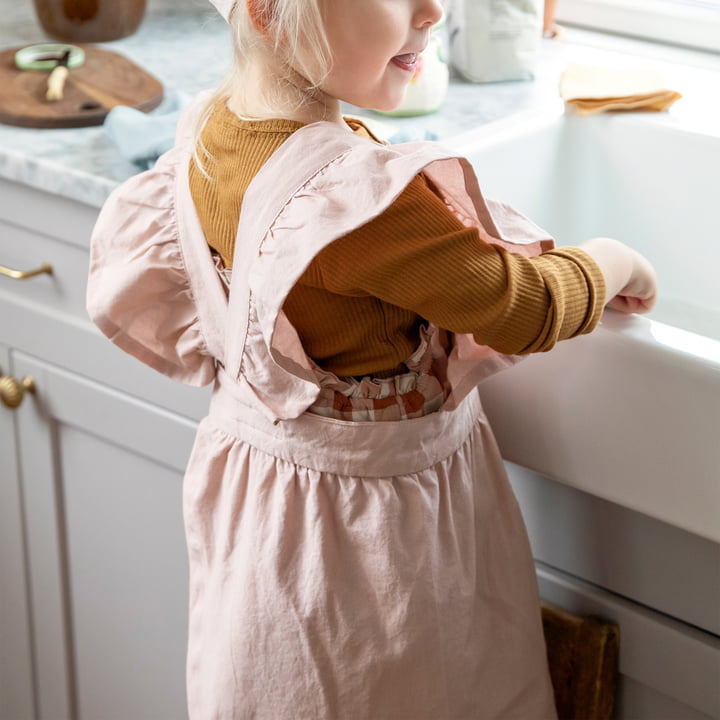 Children's apron and chef's hat, dusty pink / classic white by Sebra