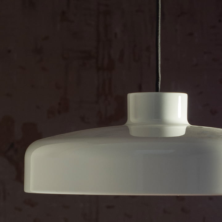 Lacquer LED pendant light from NINE