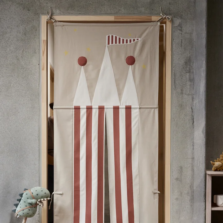 Castle play door, clay / red from OYOY Mini