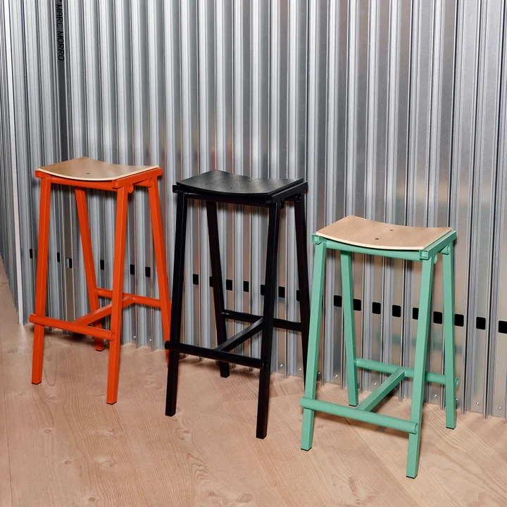Taburete 8 bar stool from HAY