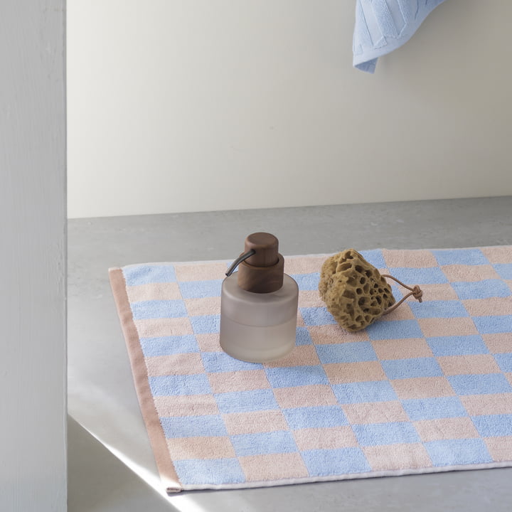 Retro bath mat from Mette Ditmer