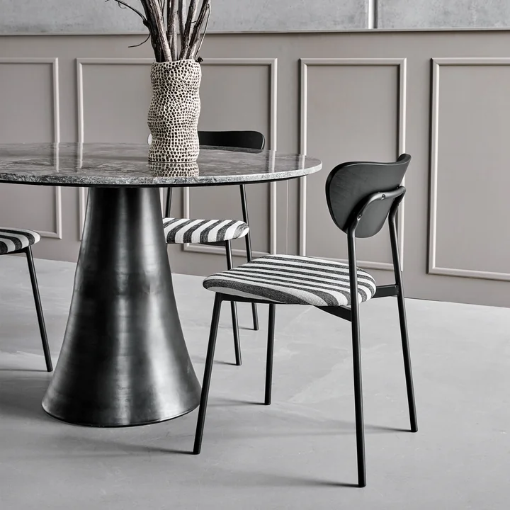 House Doctor - Must Stuhl 51.5 x 46 x 80 cm, black / off-white