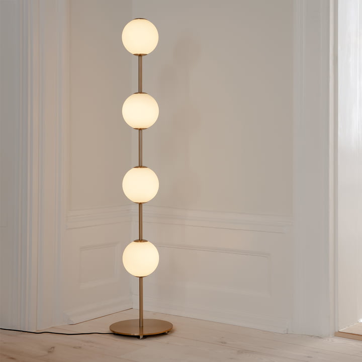 Audrey LED floor lamp, brass by Umage