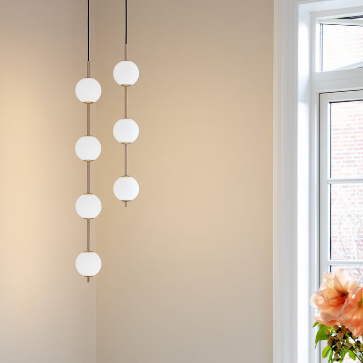 Audrey 4 LED pendant light, opal glass by Umage