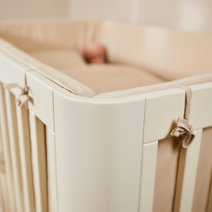 The Nova baby crib from Flexa