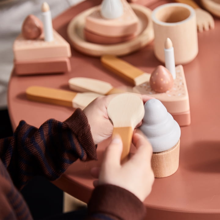 The Play tableware from Flexa