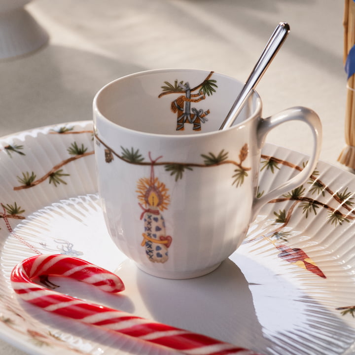 Hammershøi Christmas 2024 mug with handle, 33 cl, white from Kähler Design