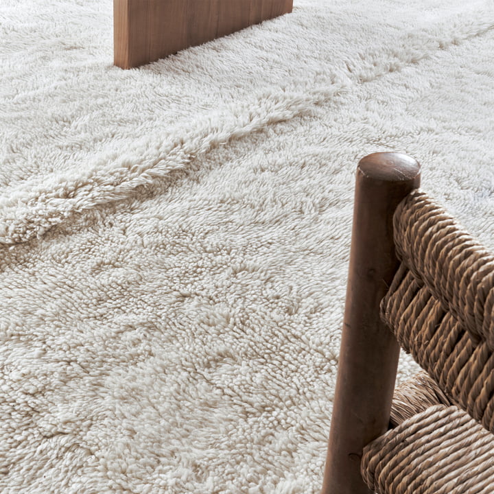 Wool rug Tundra from Lorena Canals in sheep white