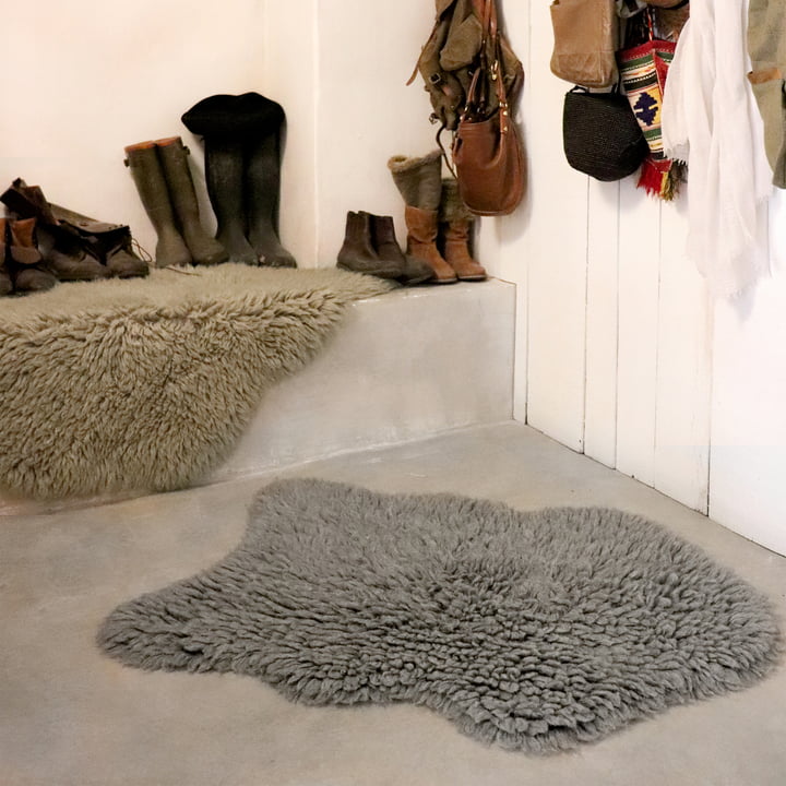 Woolly wool rug from Lorena Canals in sheep gray