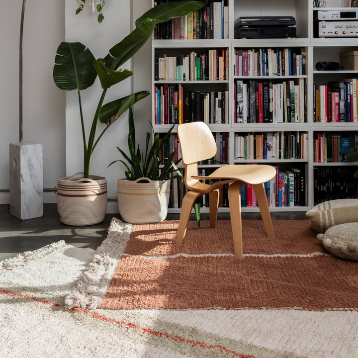 Duetto reversible rug from Lorena Canals