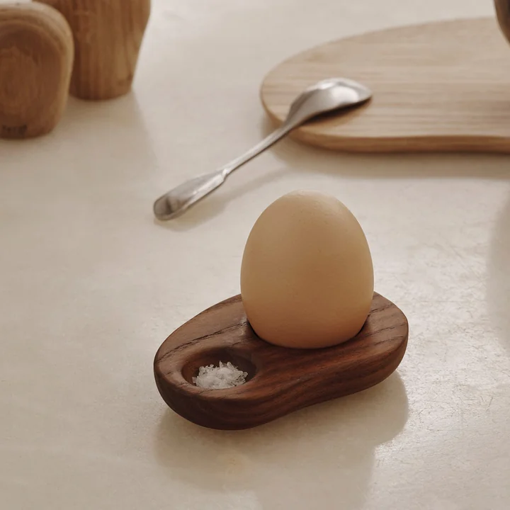 Ferm Living - Cairn egg cup, dark brown
