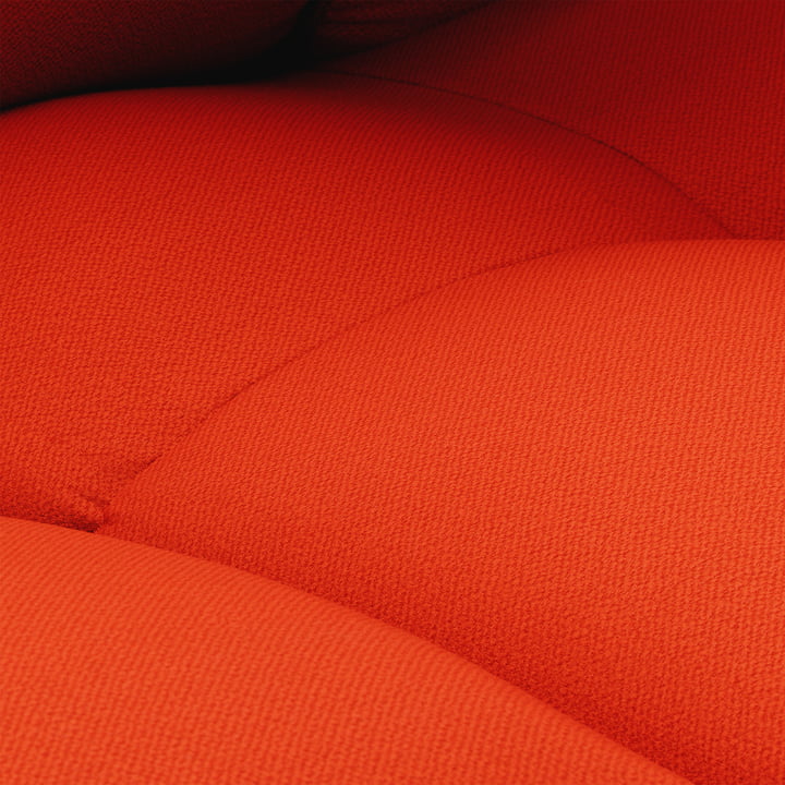 OUT Objekte unserer Tage - Sander Sofa, pure orange (Vidar 4 0542 by Kvadrat/Raf Simons)