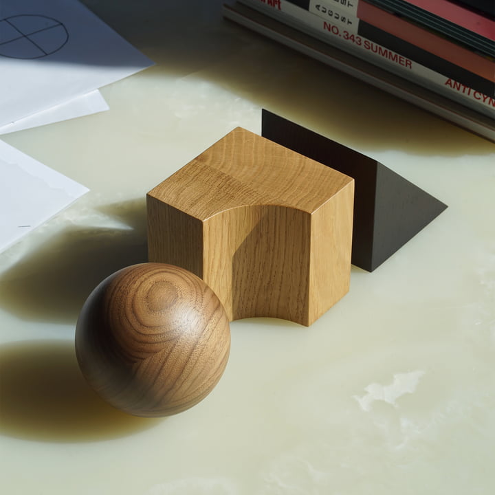 e15 - August Wooden elements, triangle / cube / sphere