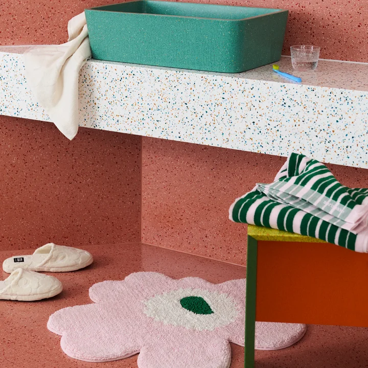 Marimekko - Raide towel, green / pink