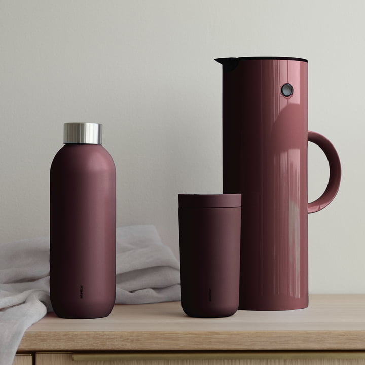 Stelton - EM 77 vacuum jug, 1 l, berry