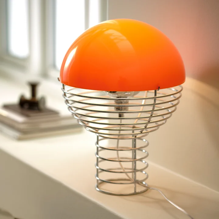 Verpan - Wire Table lamp Ø 30 cm, chrome / orange