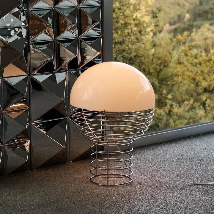 Verpan - Wire Table lamp Ø 40 cm, chrome / white