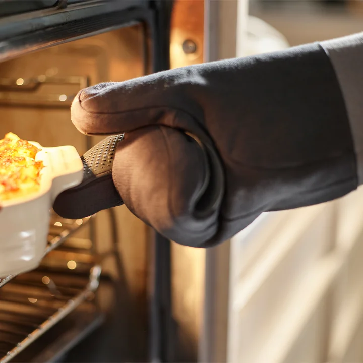 Joseph Joseph - Pinch Oven mitts, gray