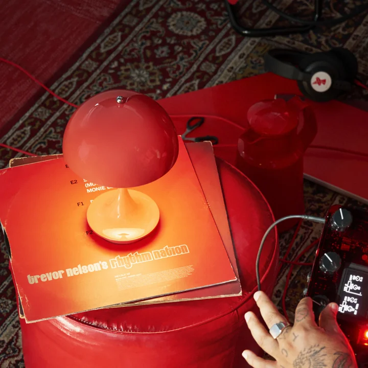 Louis Poulsen - Panthella 160 Portable V3 rechargeable LED table lamp, group