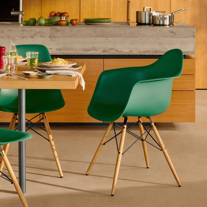 Vitra - Eames Plastic Armchair DAW RE, maple yellowish / emerald (felt glides basic dark)