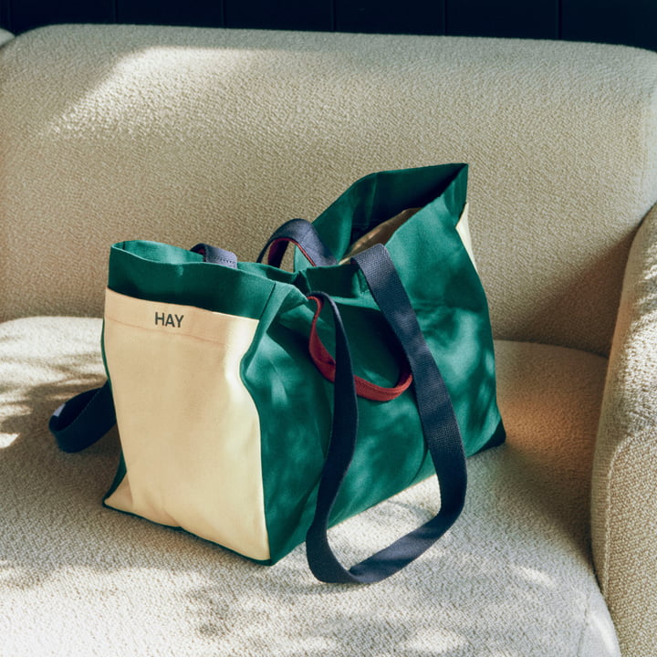 Hay - Weekend Bag, medium, dark green multi