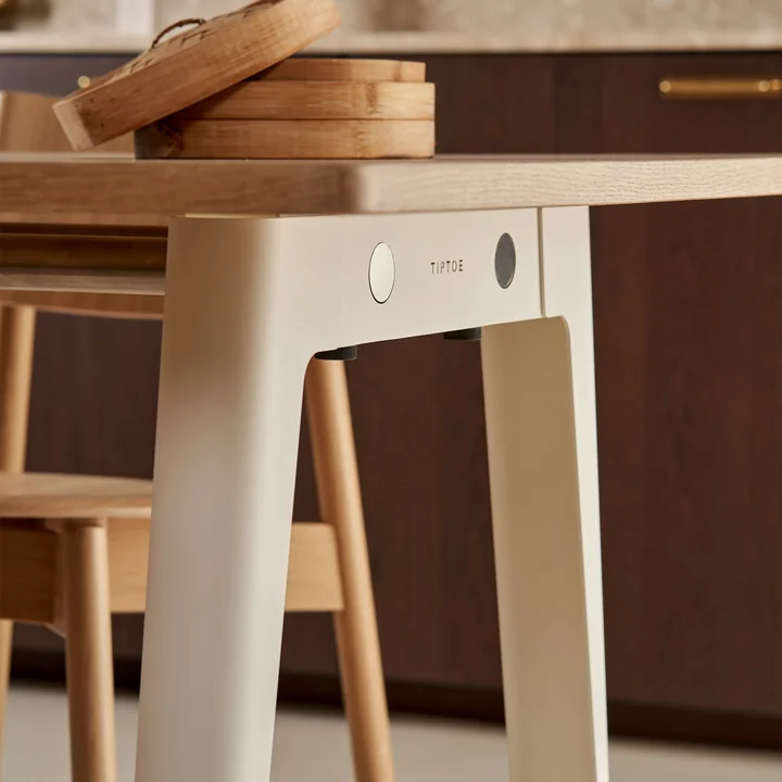 TipToe - NEW MODERN Desk