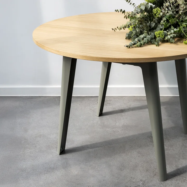 TipToe - NEW MODERN Round dining table