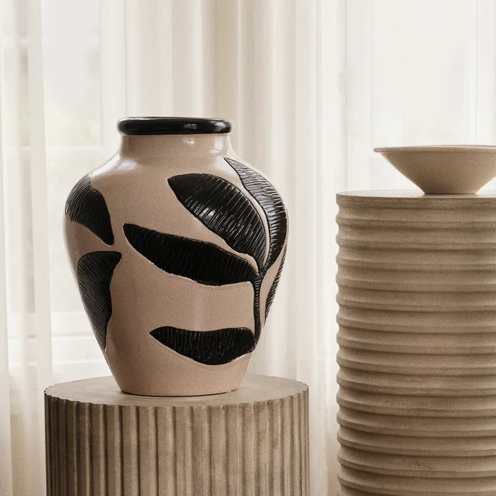 Broste Copenhagen - Herbert Vase, black / rainy day gray