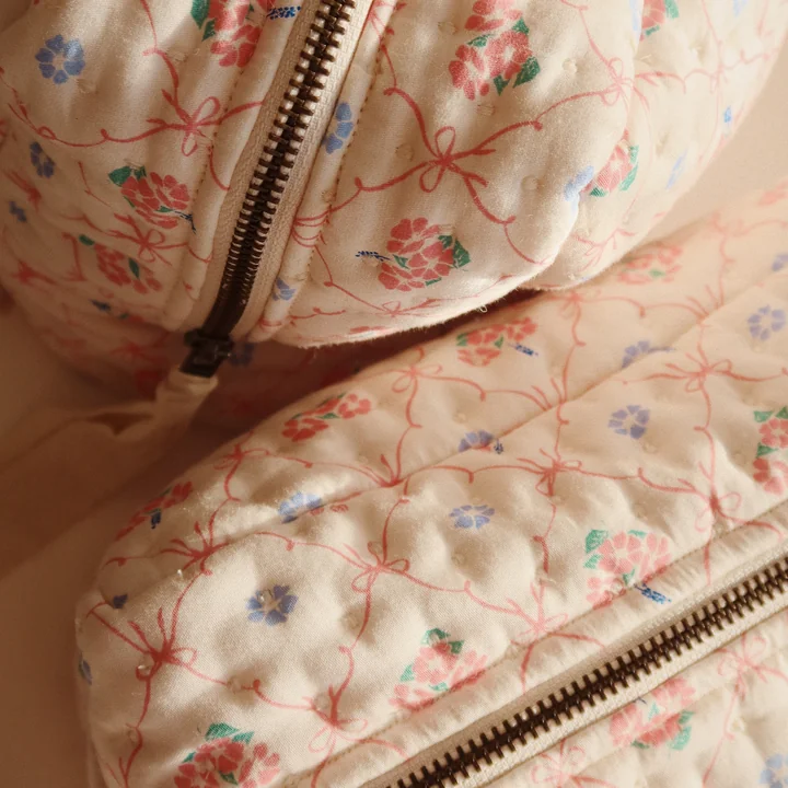 Quilted toiletry bag, fleur decor from Konges Sløjd