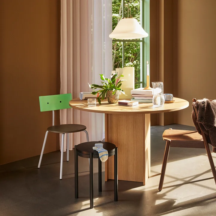 Hübsch Interior - Straight dining table, Ø 120 cm, oak