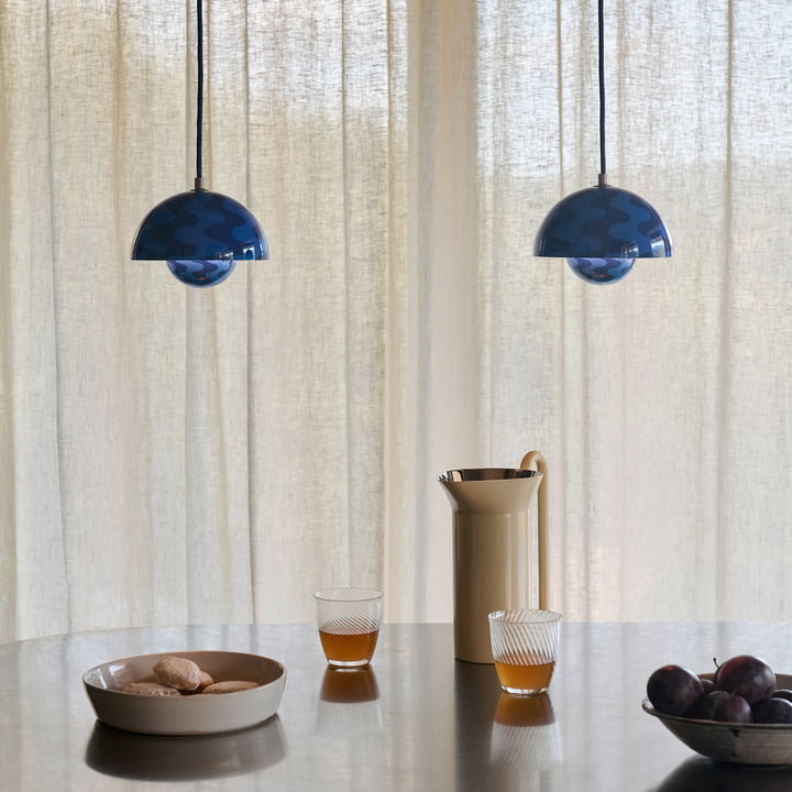 & Tradition - FlowerPot Pendant light VP10, cobalt blue / dusky blue