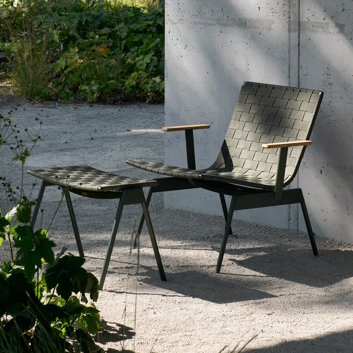 & Tradition - Ville AV45 Outdoor Lounge chair with armrests and AV46 Outdoor footstool
