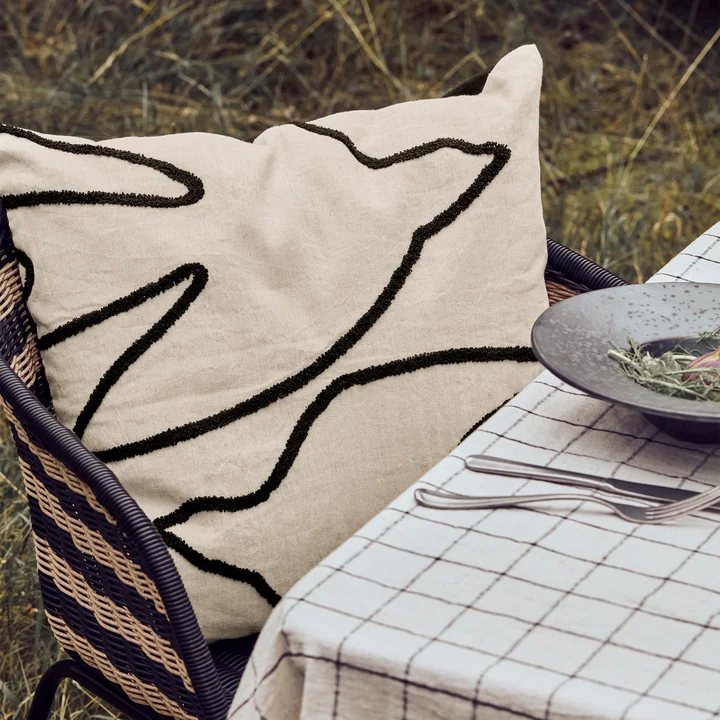 House Doctor - Fly cushion cover, 50 x 50 cm, black / off-white