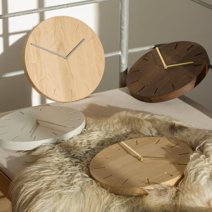 Watch:Out wall clock from applicata