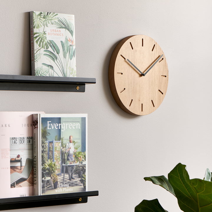 Watch:Out wall clock from applicata