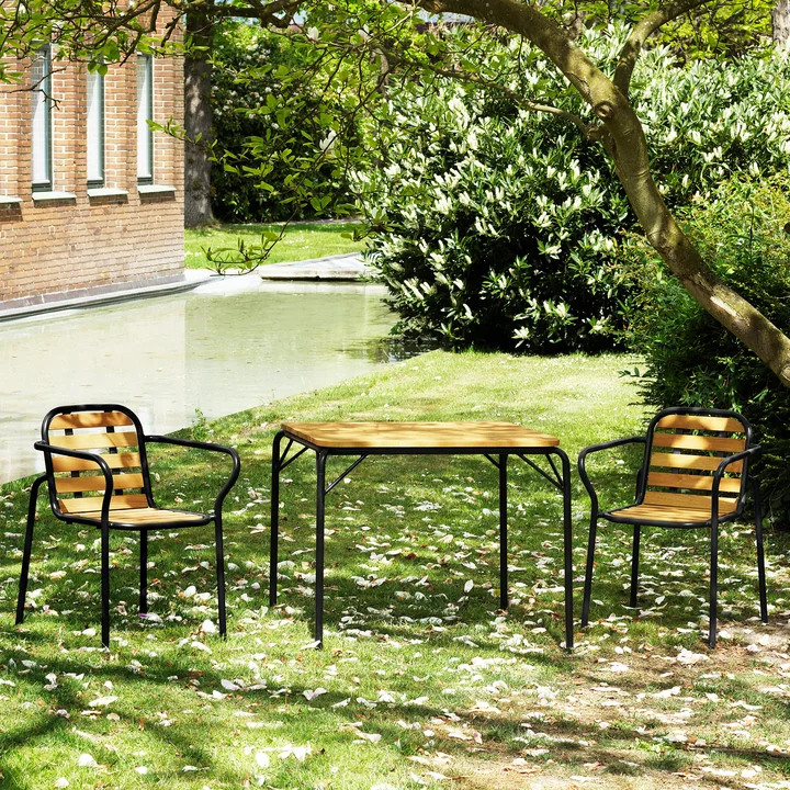 Normann Copenhagen - Vig Armchair, black / robinia with table