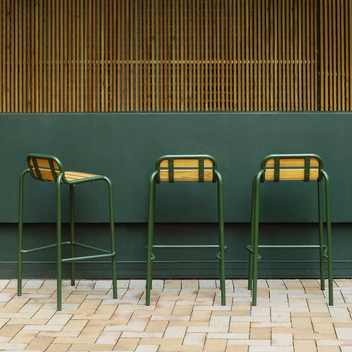 Normann Copenhagen - Vig bar stool, h 75 cm, dark green / robinia