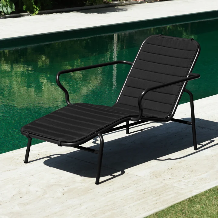 Normann Copenhagen - Vig Deck chair, black with seat cushion
