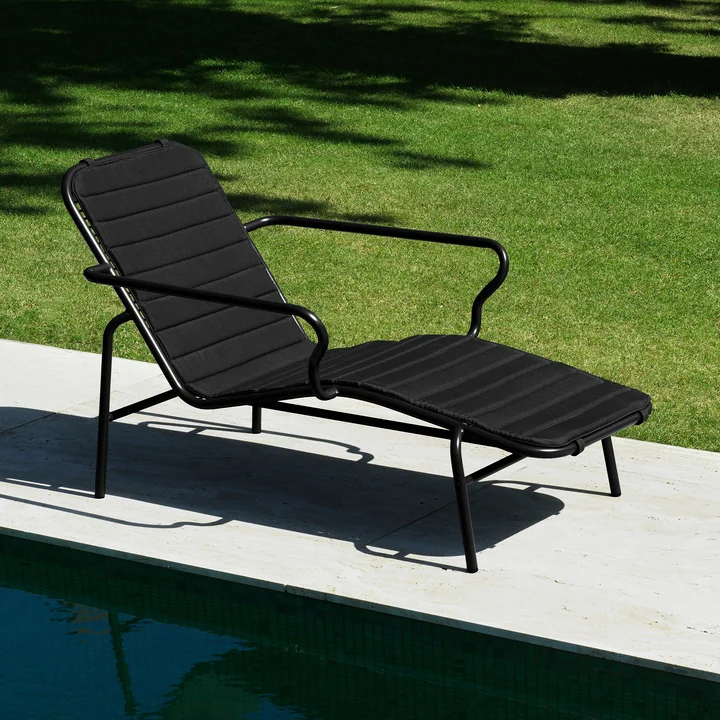 Normann Copenhagen - Vig Deck chair, black with seat cushion
