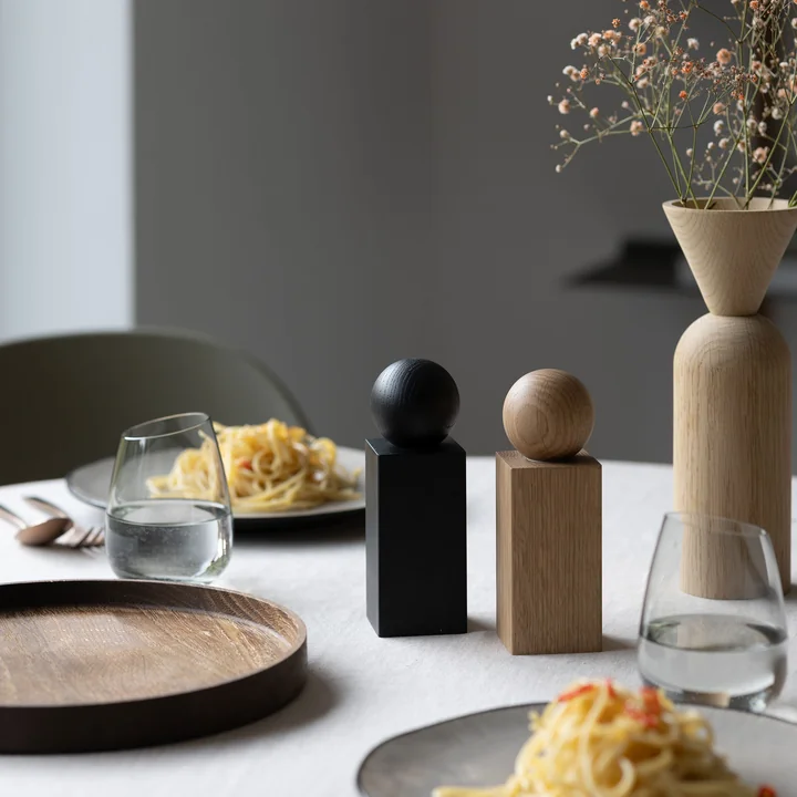 Twist salt and pepper set, oak from applicata
