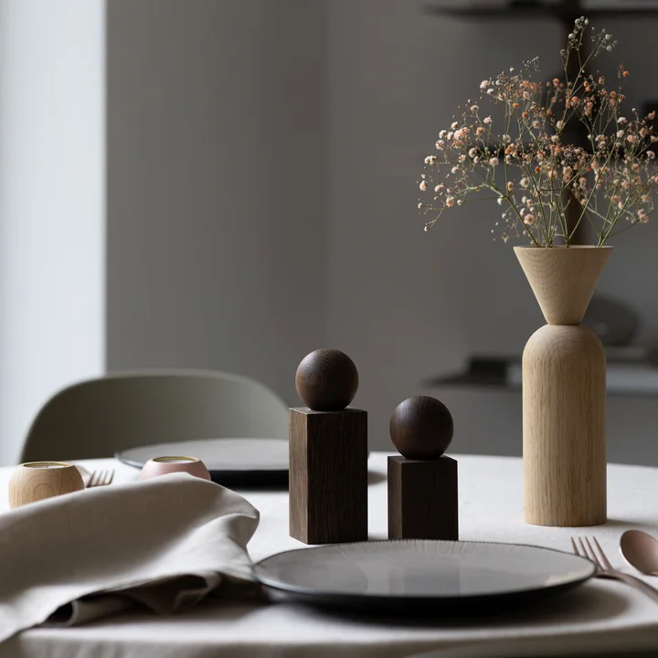 Twist salt and pepper set, dark stained oak by applicata