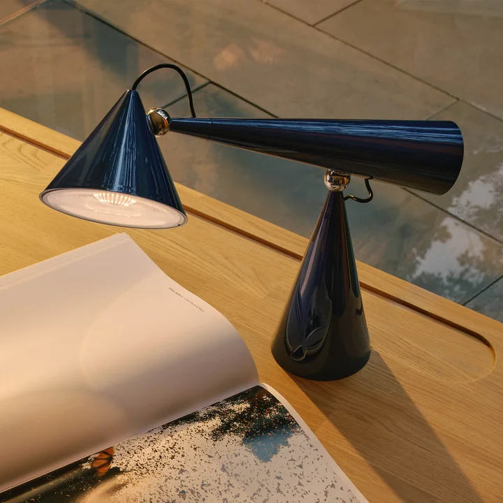 Tom Dixon - Pose Task LED table lamp, indigo