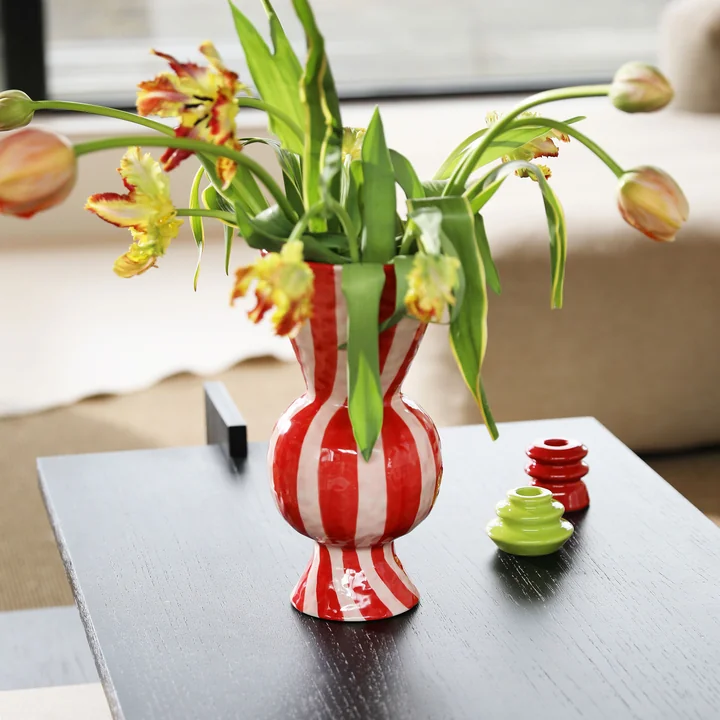 & klevering - Rhombic vase, red