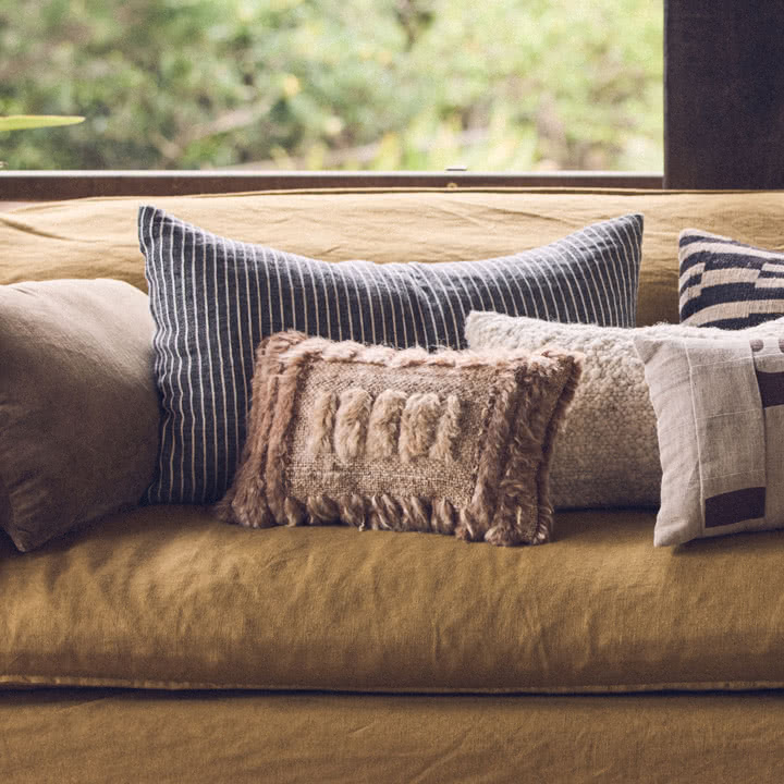 HKliving - Natural Cushion, 40 x 25 cm, furry
