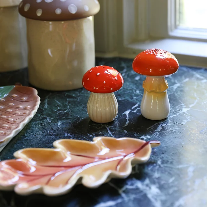 & klevering - Salt and pepper shaker, Mushroom, red / white