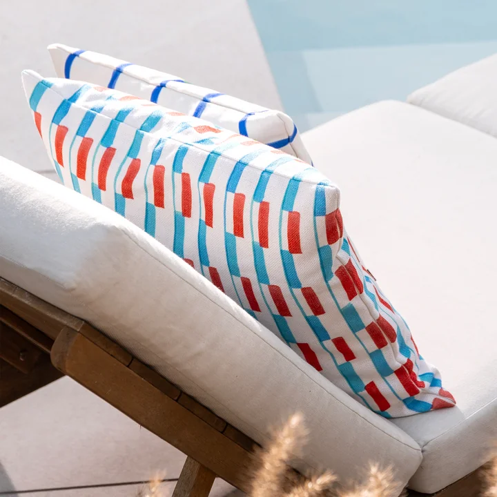 & klevering - Clash Cushion