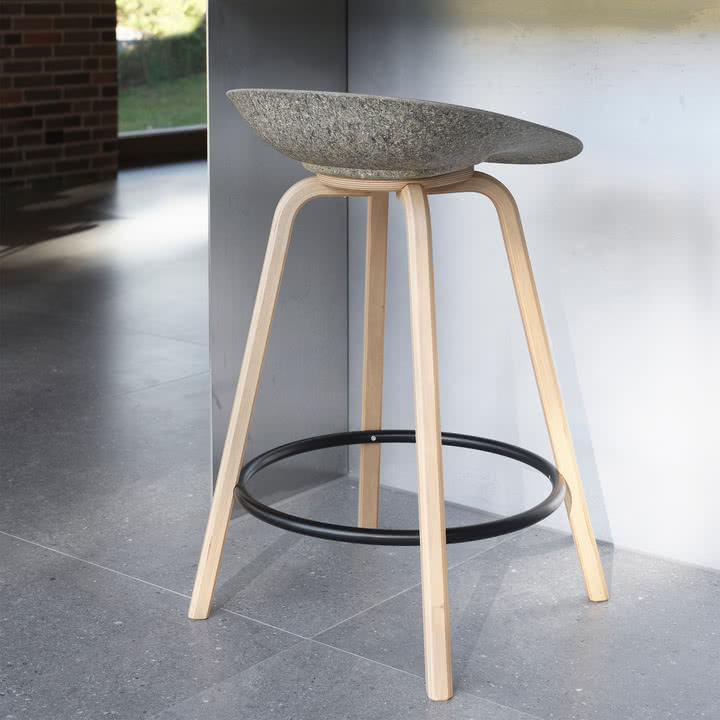 Normann Copenhagen - Mat bar stool 65 cm, seaweed / black