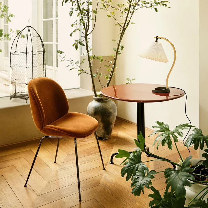 Timberline table lamp from Gubi